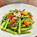 Superlittleboo's cooksnap of when they made アスパラのガーリックオイル炒め.