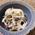 xoerikoxo's cooksnap of when they made 野菜カースト上位の紫玉葱と大葉のサラダ.