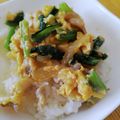 往きつ戻りつ's cooksnap of when they made 給食☆豚肉と小松菜の卵丼.
