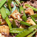 まーこパパ's cooksnap of when they made 食欲増進！絹さやと厚揚げのピリ辛炒め.