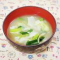 ふうはっちゃん's cooksnap of when they made ねぎキャベツ味噌汁.