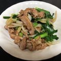 Rick_t's cooksnap of when they made 牛肉・玉ねぎ・ニラの炒め物.