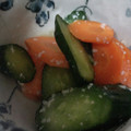 BOYSマミー's cooksnap of when they made 塩麹できゅうりと人参の漬物.