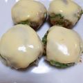 マキティmama⭐'s cooksnap of when they made 冷やご飯で香ばしいお焼き♪マヨチー帽子.