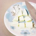 ふうはっちゃん's cooksnap of when they made チーズをカットする時包丁につきにくくする.
