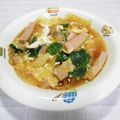 ＠迷子＠'s cooksnap of when they made 魚肉ソーセージの卵とじ.