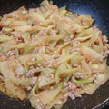 クックG8OP6X☆'s cooksnap of when they made スイカの皮と豚肉の簡単ウマ炒め.