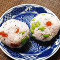 もふもふクロさん's cooksnap of when they made ゆかりと枝豆のおにぎり.