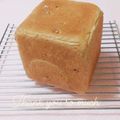 まあまま☆0403's cooksnap of when they made 全粒粉＆胡桃のオリーブオイル角食(一斤).