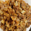 初心者モト's cooksnap of when they made 玉ねぎとひき肉のとろみカレー炒め.