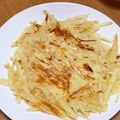 yuju♡'s cooksnap of when they made 千切りポテトのカリカリチーズ焼き.