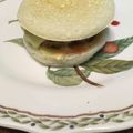 おからちゃん♫'s cooksnap of when they made 食パンで作るバンズのハンバーガー☆☆☆.