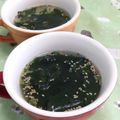赤い電話's cooksnap of when they made お手軽、簡単、美味しいワカメスープ.