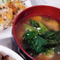 umi☆neco's cooksnap of when they made つるむらさきのお味噌汁.