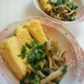 うにょケロ's cooksnap of when they made 玉子焼きとシメジのさっと煮。.