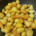 ひーちゃん食堂's cooksnap of when they made ちびジャガで☆揚げ芋の煮っころがし.