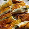 yukari527's cooksnap of when they made ササミのシソチーズ餃子の皮巻焼.
