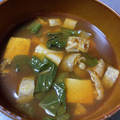 ★ゴンぎつね★'s cooksnap of when they made 小松菜と油揚げと豆腐の味噌汁.