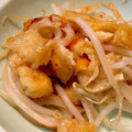 ばたみそーぱん☆'s cooksnap of when they made 油揚げが旨い★もやしと竹輪のピリ辛炒め.