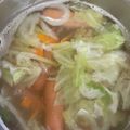 駆け出しME's cooksnap of when they made 【一人暮らし】限界コンソメ野菜スープ.