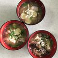 Ruriluru's cooksnap of when they made お味噌汁に・・・☆天かす入れて☆.