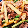 なつ♫'s cooksnap of when they made 牛肉とニラと卵で☆オイスターソース炒め.