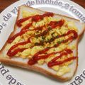 YCHキッチン's cooksnap of when they made 炒り卵で手軽にエッグトースト.