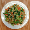 neko＊and…'s cooksnap of when they made ●レタスとエノキのオイスターソース炒め●.