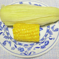 Y✿えくぼ飯's cooksnap of when they made レンジで簡単 ラップ不要 とうもろこし.