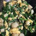ドラえもんえもん's cooksnap of when they made ニラとホタテと卵のピリ辛オイスター炒め.