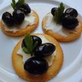 yukim's cooksnap of when they made ON THEリッツｸﾘｰﾑﾁｰｽﾞ＆黒豆.