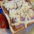 yu🐓's cooksnap of when they made 魅惑のガーリックバター甘醤油だれトースト.