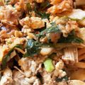とも・たいママ's cooksnap of when they made 豚こま豆腐とニラのキムチ炒め【作り置き】.