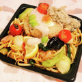 私市ビッキーズ津門巳's cooksnap of when they made 海鮮焼きそば&Wとろろ+煮玉子おにぎり.