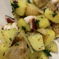 wamiya's cooksnap of when they made おつまみ♪じゃがいもとタコのハーブ炒め.