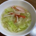 お塩と砂糖's cooksnap of when they made レタスとカニカマのスープ.