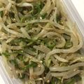 ＠てぃま's cooksnap of when they made 包丁要らずもやしレンチンうま塩おかか和え.