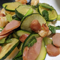 じゅんともた's cooksnap of when they made エビ、イカ、野菜の炒めもの.