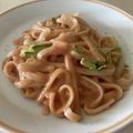 papikun's cooksnap of when they made 夜食用にシンプルなナポリタン焼きうどん.