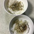 Ruriluru's cooksnap of when they made じゃこチーズのせご飯.