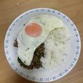 CafeLeche's cooksnap of when they made 簡単本格タイ料理♪辛くないガパオライス.