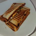 きょうりこ's cooksnap of when they made 冷凍卵でホットサンド。.