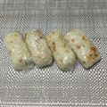 おはなすき's cooksnap of when they made 白ごま入り・梅干しとちりめんのおにぎり.
