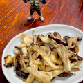 ルぴあ's cooksnap of when they made シイタケ&舞茸の塩胡椒炒め.