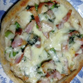 cyobindish's cooksnap of when they made tres pizza〜3種のチーズピザ.