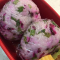 ☆watabon☆'s cooksnap of when they made 大葉 と しば漬け の おにぎり.