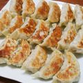YCHキッチン's cooksnap of when they made キャベツと青じその手作り餃子.