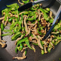 みこひろママ's cooksnap of when they made ピーマンとしめじの塩こんぶ炒め.