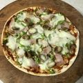 Ruriluru's cooksnap of when they made 厚切りベーコンとモッツァレラのピザ.