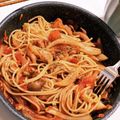 yko32o's cooksnap of when they made ナスとしめじのトマトソースパスタ.